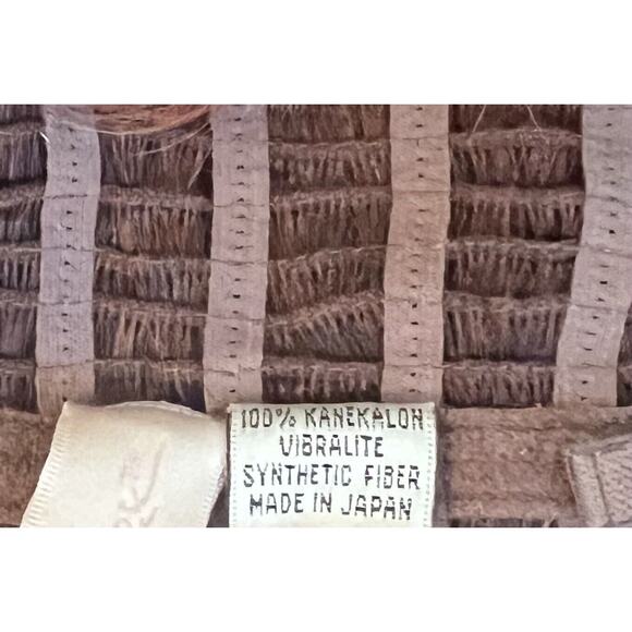 Raquel Welch Synthetic Short Layered Bright Coppery Brown W/ Dark Roots Wig EUC - Picture 8 of 10